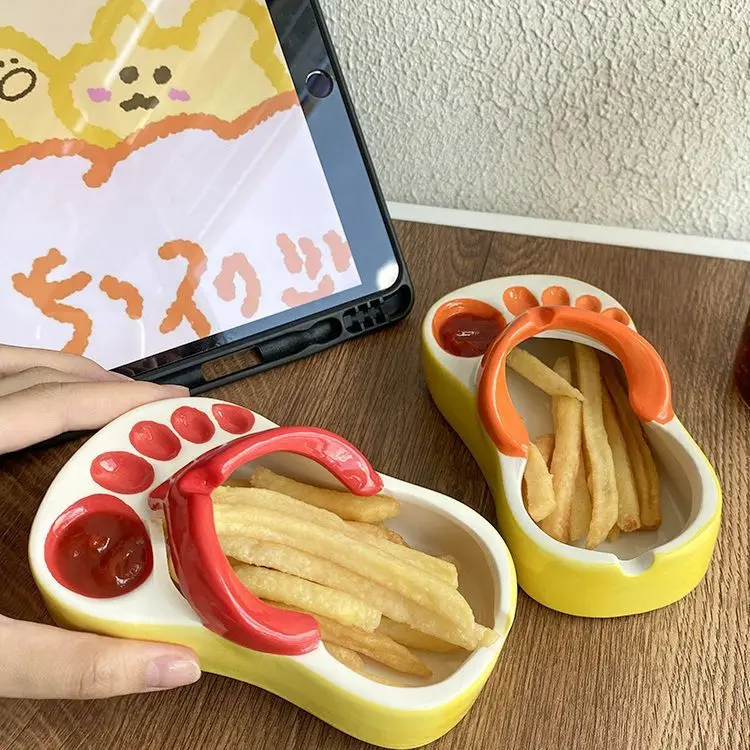 

Small red book same style French fries tomato sauce seasoning dip plate cartoon herringbone trawl snack plate children's