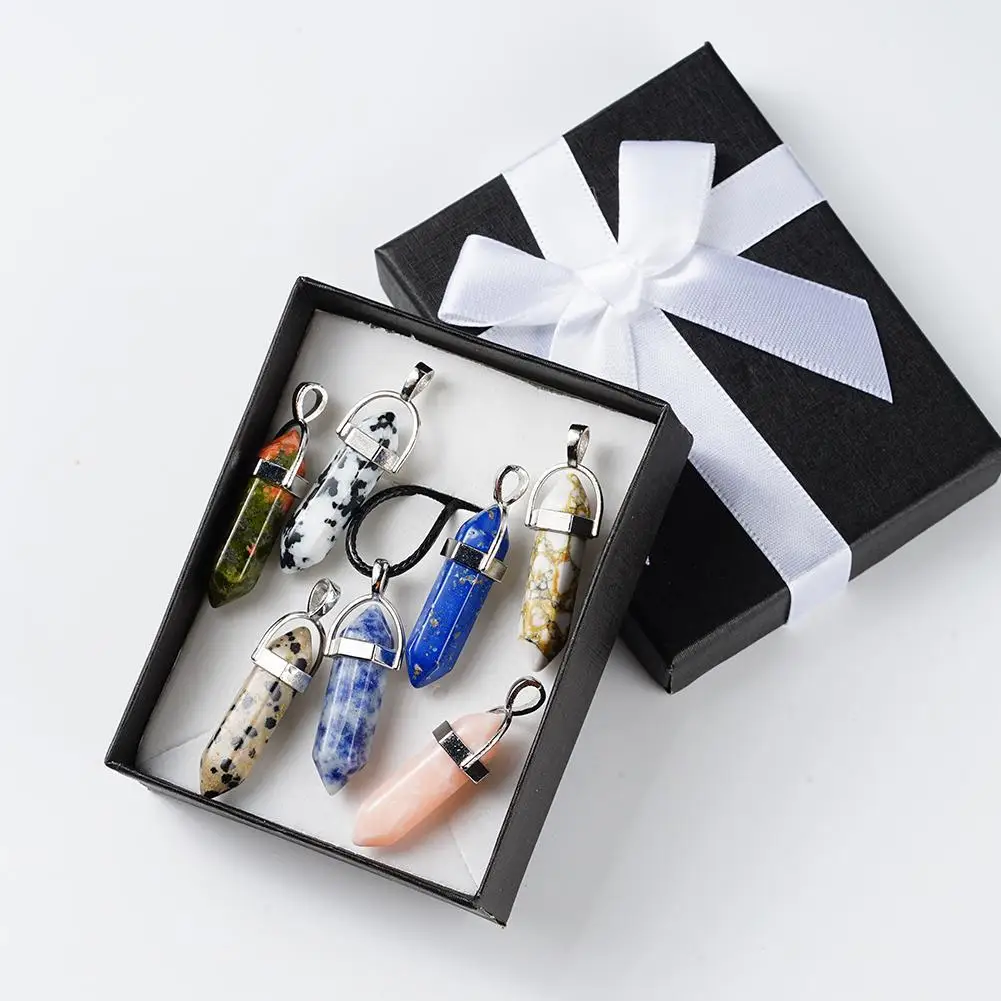 Ожерелье из натурального камня с кулоном в виде гексагональной колонны | Дом и