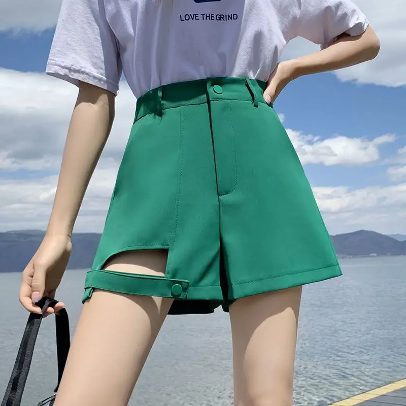 High Quality Women Casual High Waist Hollow Out Shorts Lady Loose Solid Color Green Black White Shorts 2023 New Summer