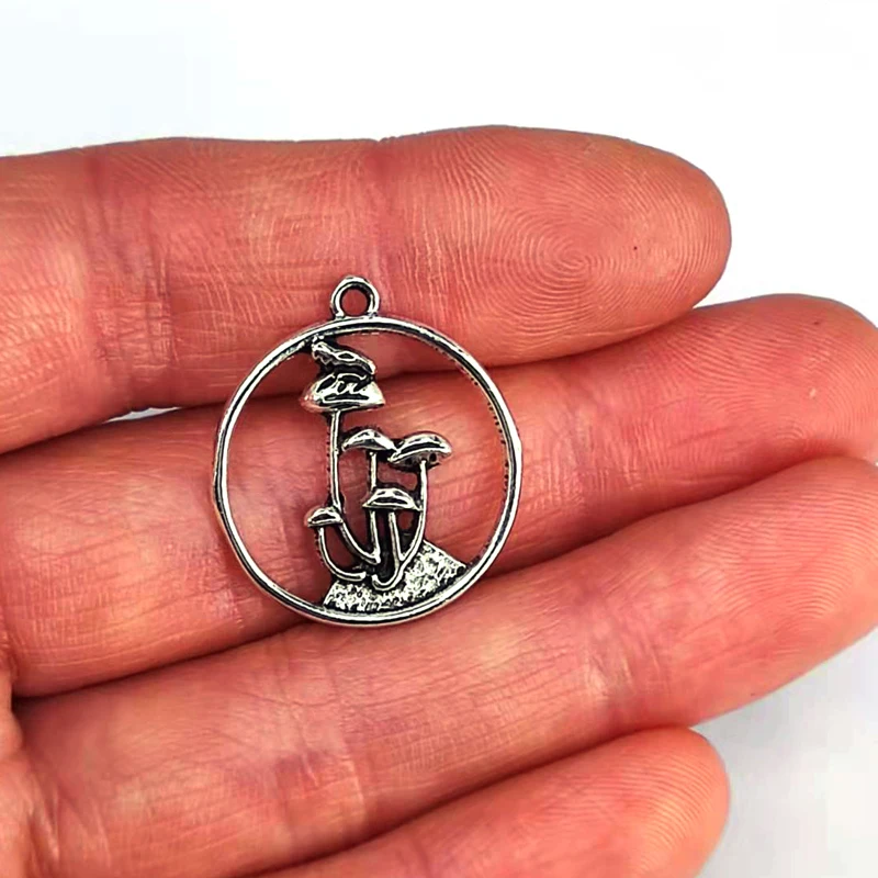 

5pcs 20mm * 20mm new snails nature lucky Mushroom pendant charm for DIY women man charms Accessories