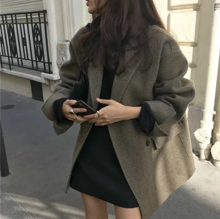 

Women Winter Elegant Short Cashmere Overcoat Wool Coat Loose Long Sleeve Double Breasted Parka Oversized Chic Cloak