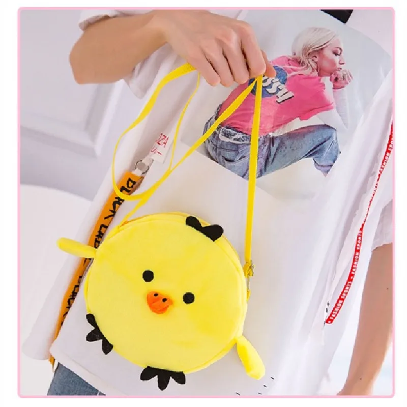 

Women Plush mobile phone bag 2022 children's new cartoon fruit plush messenger bag Korean girl shoulder bag