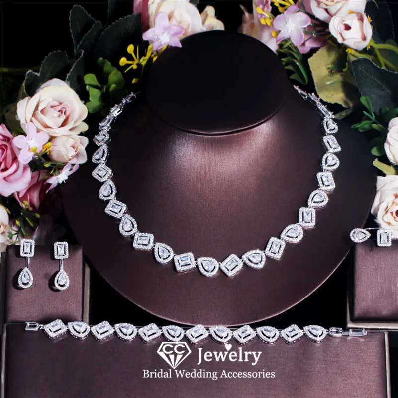 

CC Jewelry Set for Women Wedding Accessories Bridal Bijoux Engagement Necklace Earrings Bracelet Rings 4 PCS Sets Party T0231