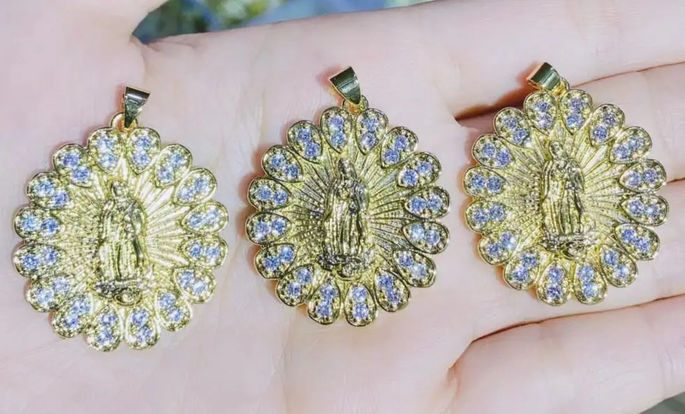 

Овальные модные микро-выложенные камни CZ, ювелирные изделия, золотой Радужный кристалл, Иисус, религиозные подвески, ожерелья