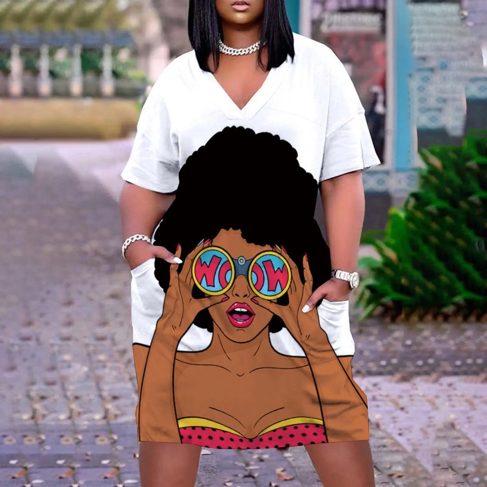 

Платье женское черное с 3D-принтом, V-образным вырезом и коротким рукавом