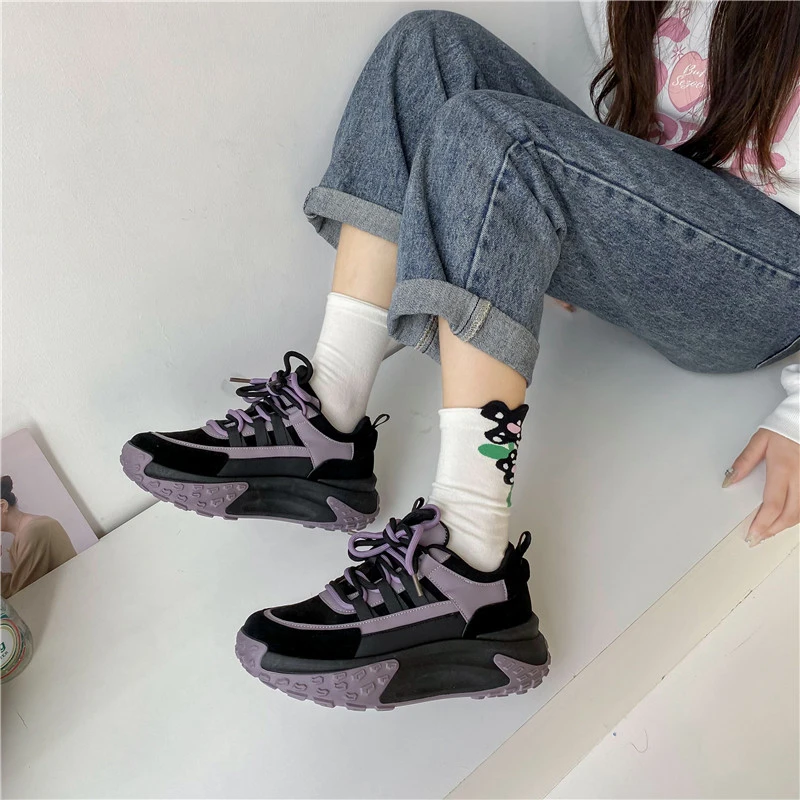 Кроссовки женские прогулочные на толстой подошве 6 см весна 2023