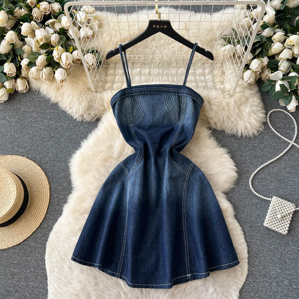 

Летнее пикантное острые девушки, чистый желаемый стиль, маленькая толпа, дизайн, со шнуровкой, с открытой спиной, бюстгальтер, джинсовое пла...