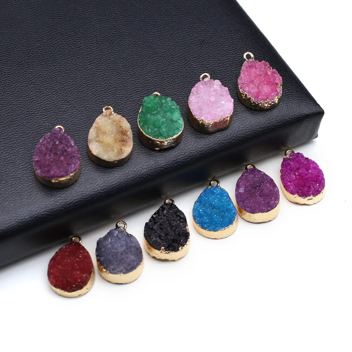 

Natural Stone Crystal Cluster Pendant Droplet Shape Exquisite Charm for Jewelry Making DIY Necklace Bracelet Accessories Gift