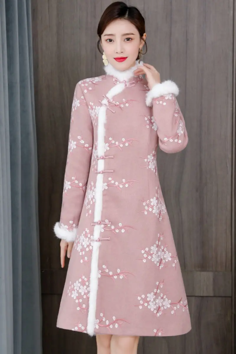 Autumn And Winter Chinese Style Retro Improved Cheongsam Rabbit Fur Collar Embroidered Woolen Coat Dress Elegant Vestidos T983 images - 6