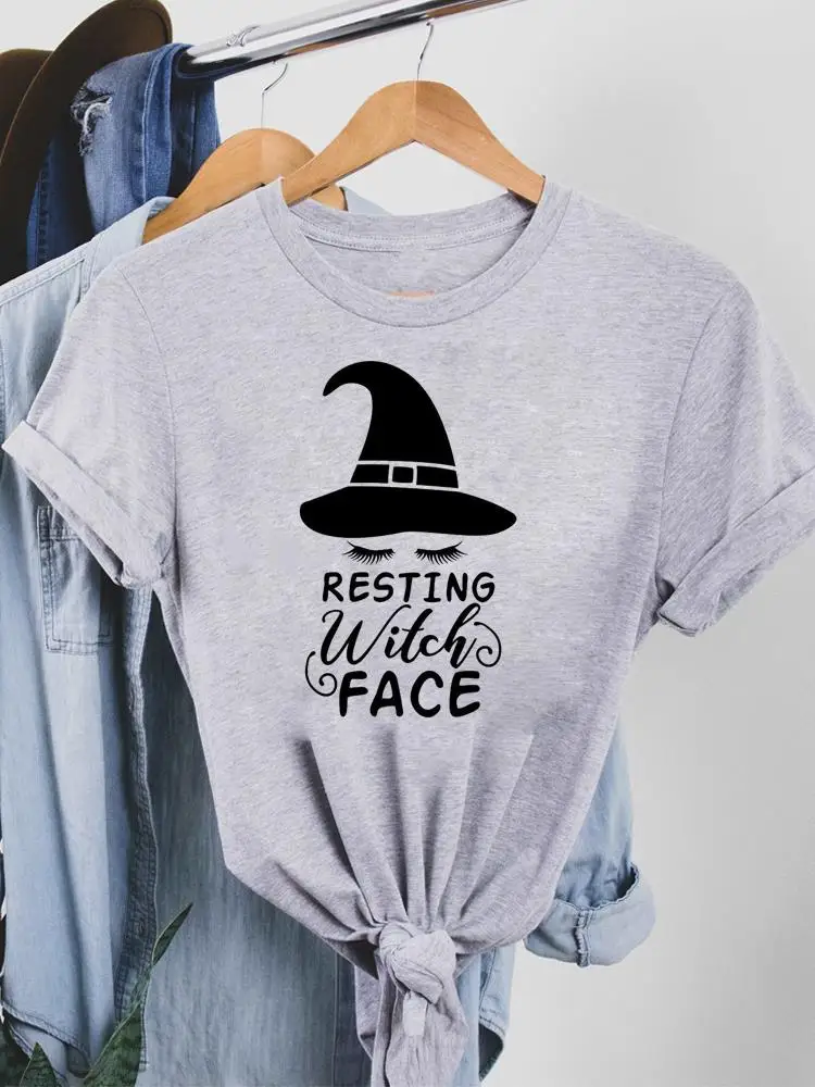 

Футболка женская осенняя с принтом и надписью «Witch Face»