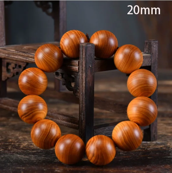 

Браслет из натурального кипариса