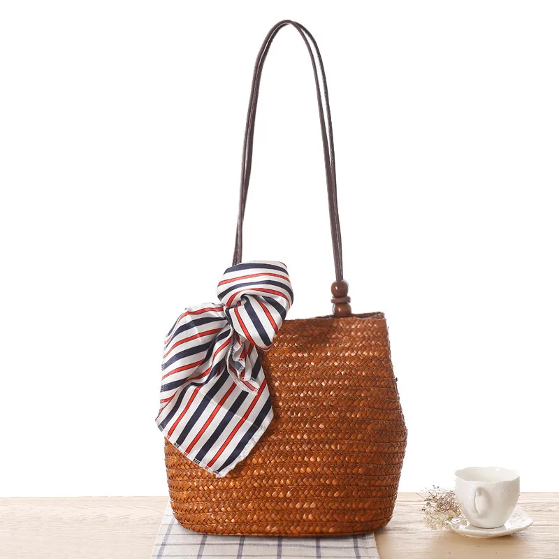 

Women's Travel Straw Bag One-shoulder Handmade Woven Basket Seaside Holiday Beach Bag Girls Go Out Decorative Bags No Scarf