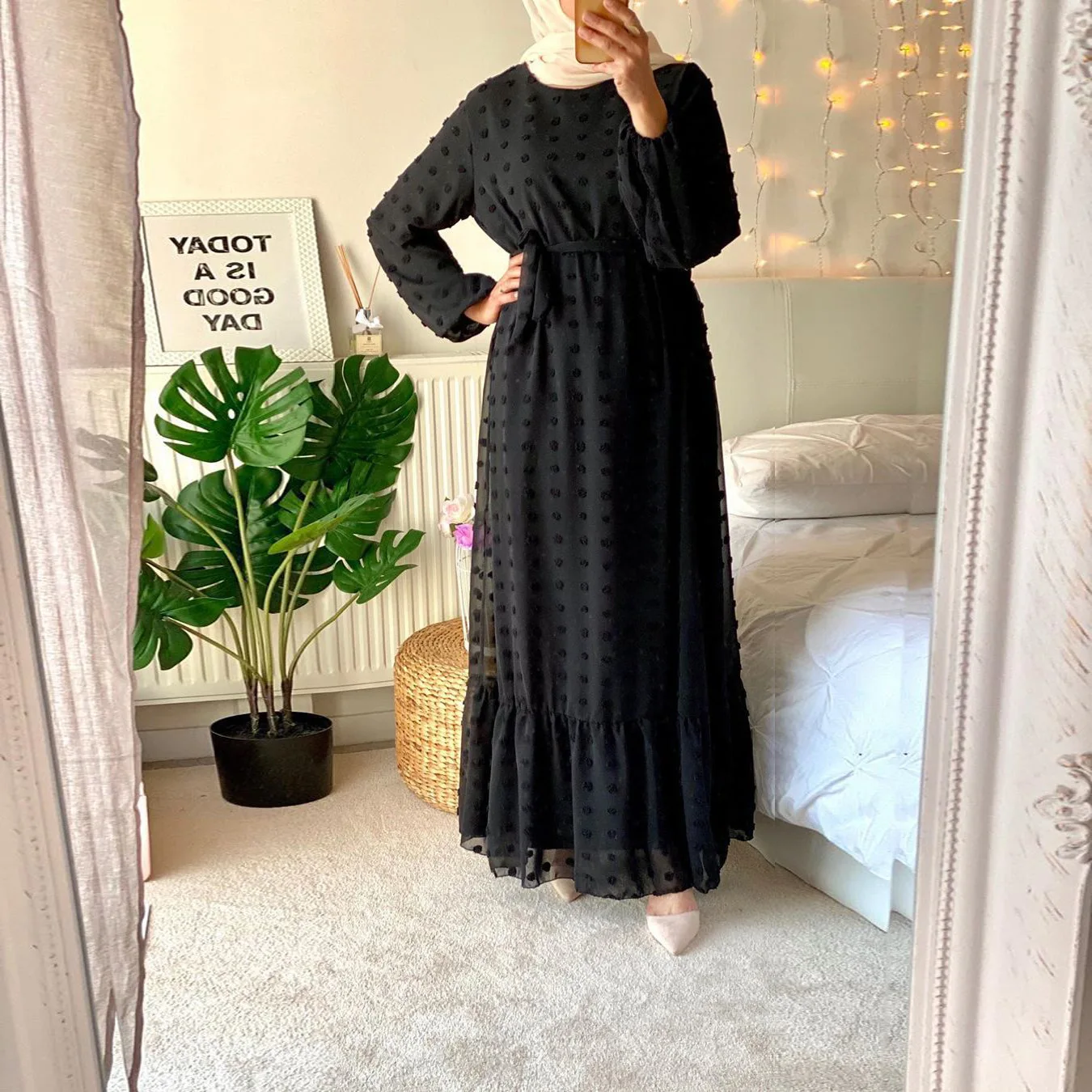 Muslim Fashion Modest Dress Eid Mubarek Abaya Dubai Turkey Islam Hijab Little Hairball Embroidery Muslim Robe Worship Service