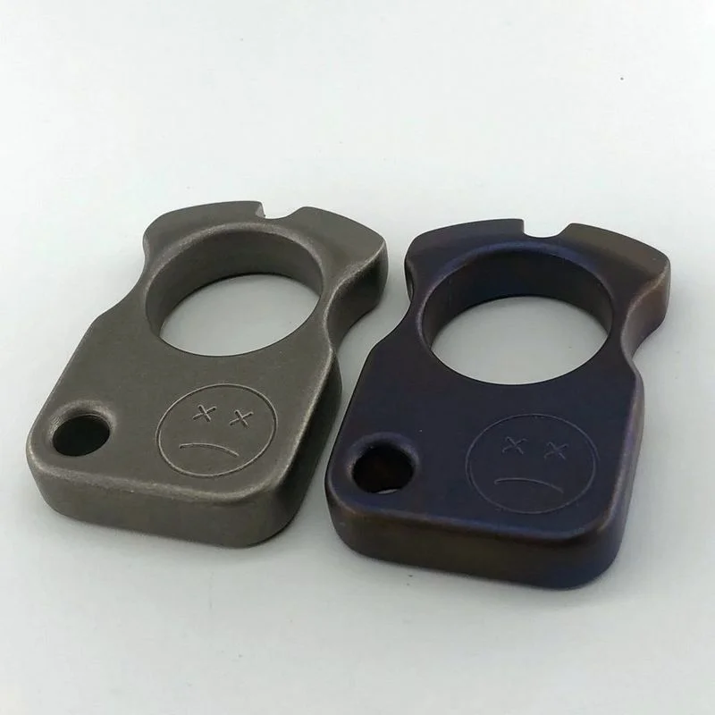 

Titanium Alloy Single Finger Tiger Ed Adult Toy Decompression