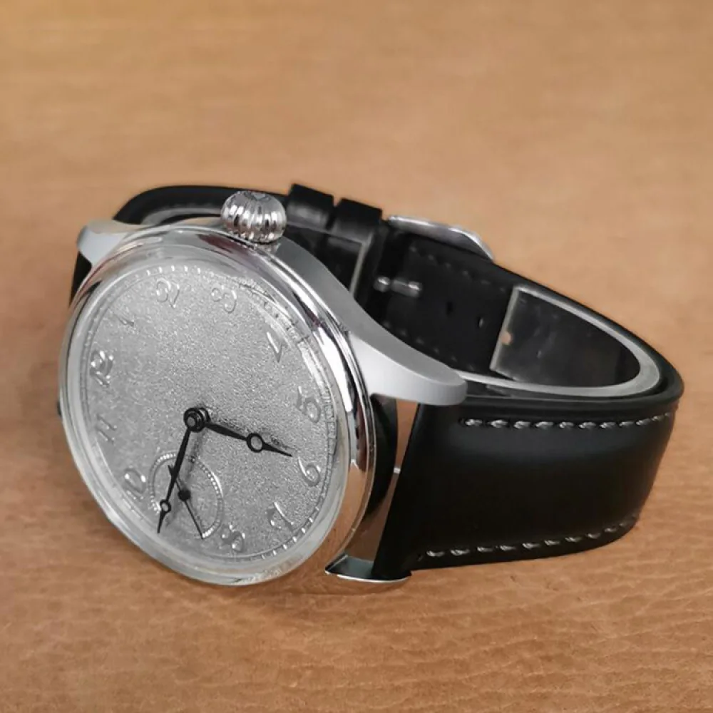 

42mm Men Casual Watch Stainless Steel Case Leather Strap Sub Dial Moon Hands Manual Winding ST3600 Movement