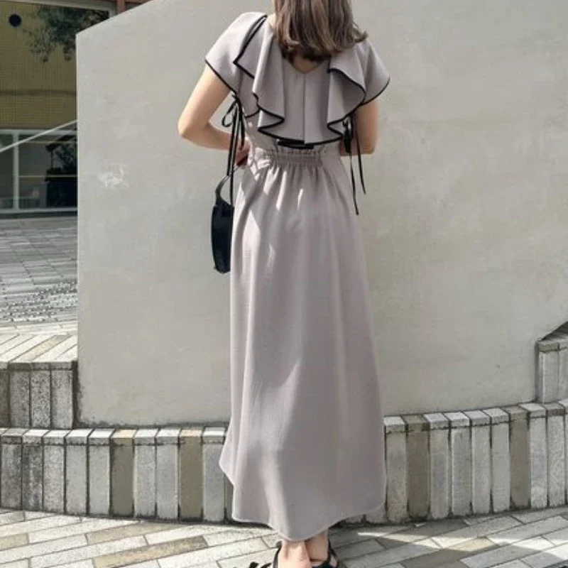 Женское приталенное платье с оборками ТРАПЕЦИЕВИДНОЕ ПЛАТЬЕ средней длины