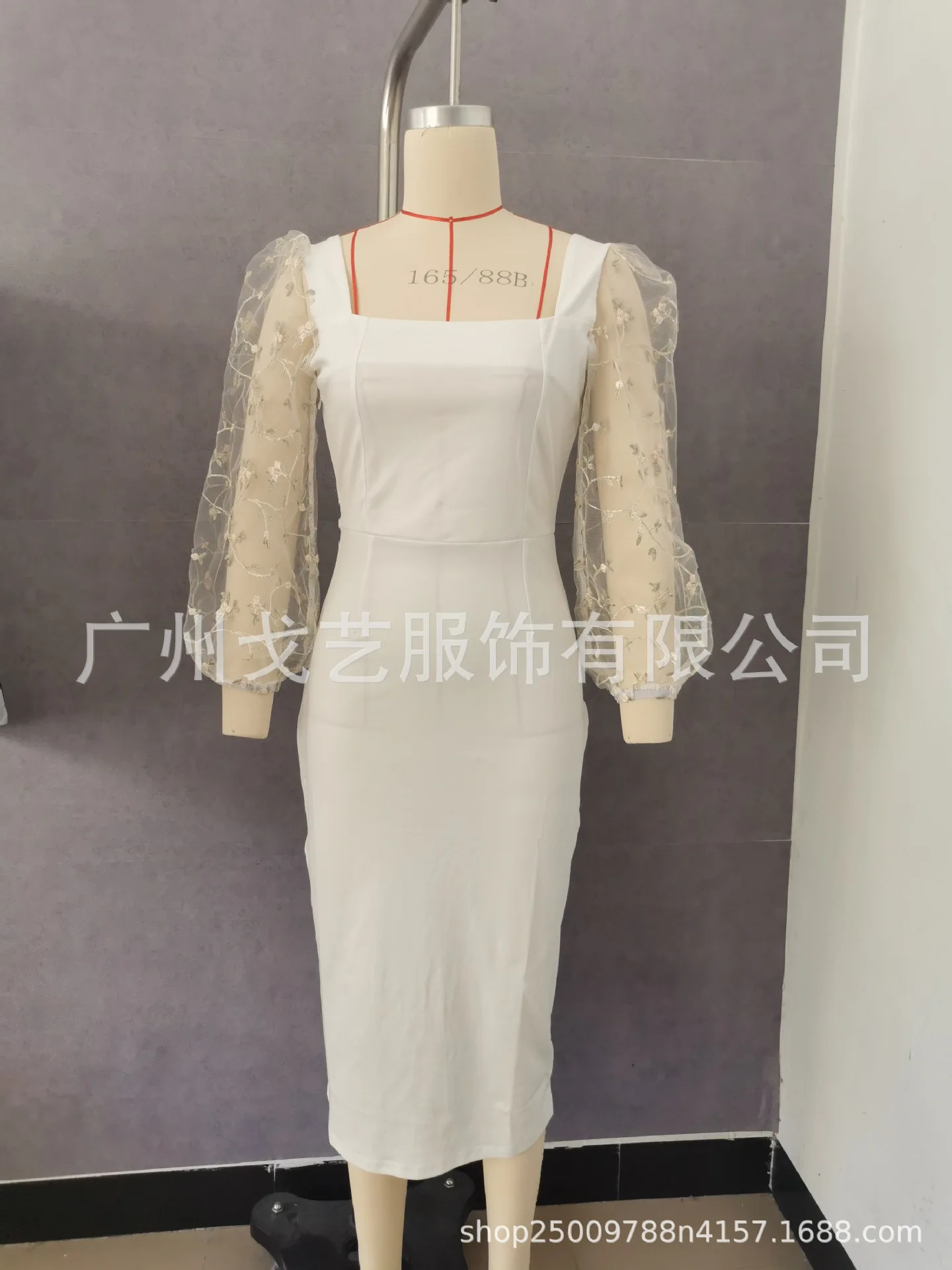 Женское атласное платье с вышивкой элегантное Плиссированное вечернее