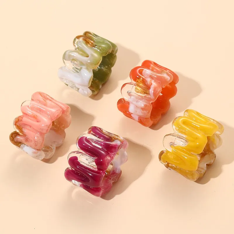 

Vintage Round Rings for Women 2023 Large Wide Acrylic Resin Rings for Girls Colourful Trendy Finger Ring Jewelry Fashion