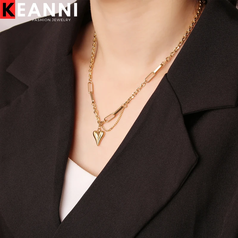 

New Stainless Steel Heart Shaped Choker Ladies Simple Gold Pendant Clavicle Chain Sweater Chains Light Luxury Aesthetic Jewelry