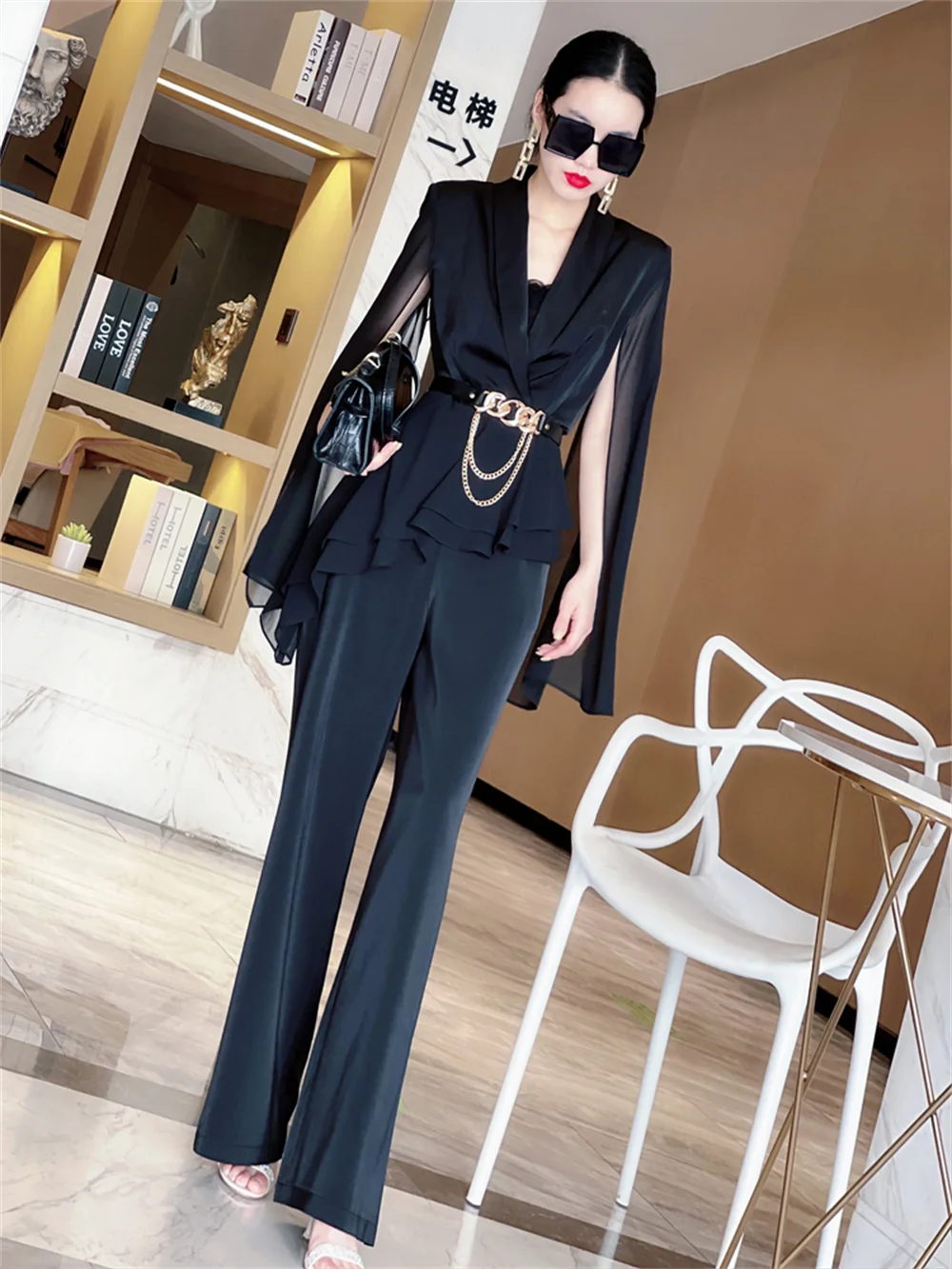 High-Quality Fashion Jacquard Pants Suit 2023 New Spring Women's Light Luxury Socialite Flare Trousers Elegant Two-Piece Set