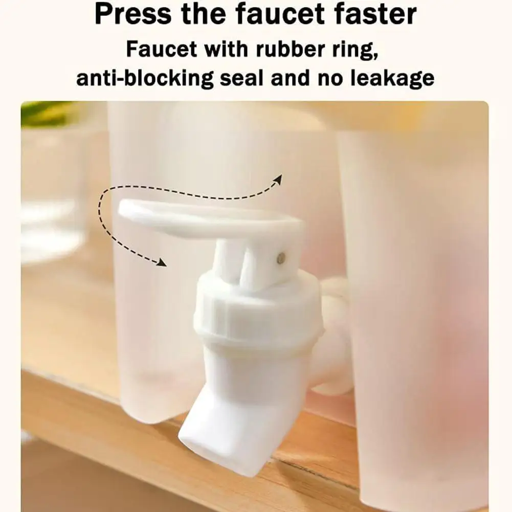 

Кувшин для воды с краном, 3500 мл, M8x8