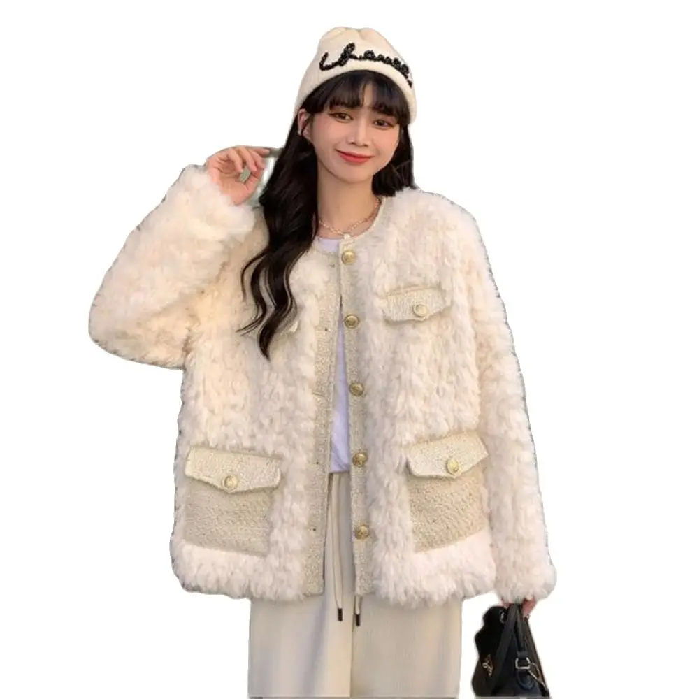 

Женское зимнее пальто, новинка 2023, верхняя одежда, короткая утепленная овечья шерсть в Корейском стиле, шикарная и элегантная одежда, плюшевый Свободный Топ