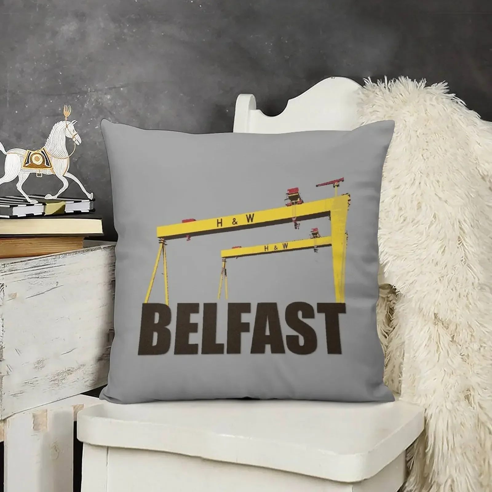 Бельфаст Северная Ирландия - Харланд и Волфф Шифф Декоративная подушка