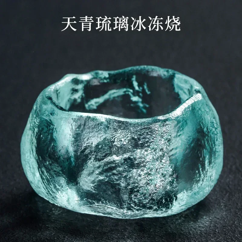 

Синяя стеклянная чайная чашка OIMG