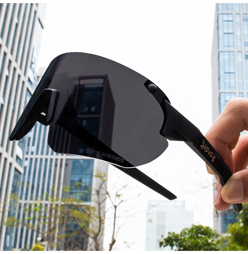 

Очки велосипедные фотохромные поляризационные с антибликовым покрытием