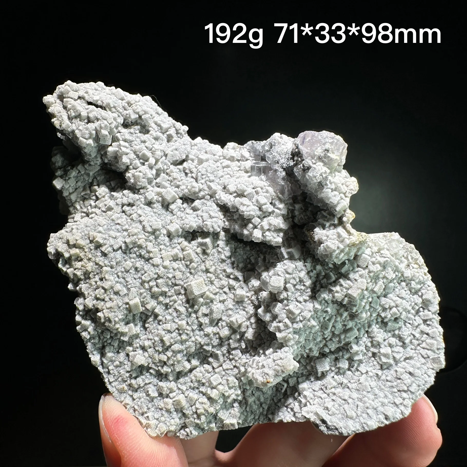 Натуральный флюорит зернистый образец кристаллической кластеры матрица