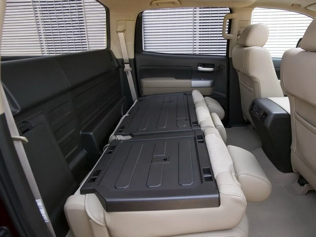Фото Для Toyota Tundra CrewMax 2006 2007 2008 2009 2010 2011 2012 2013 Комплект чехлов для автомобильных сидений из искусственной кожи, аксессуары для защиты. №5