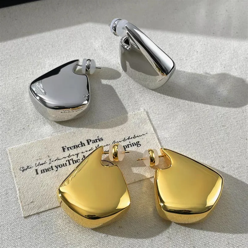 Женские винтажные серьги-гвоздики