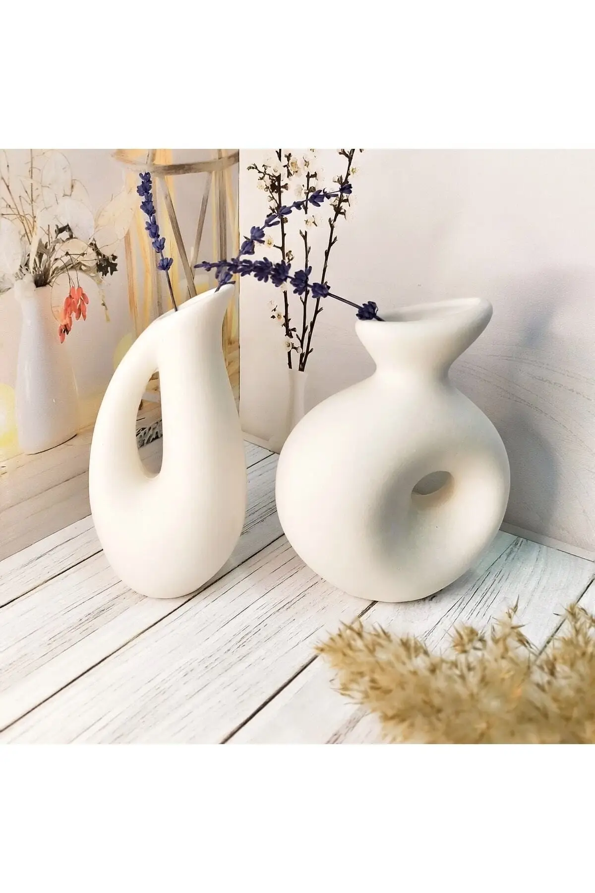 

Delta And Almond Vase Set of 2