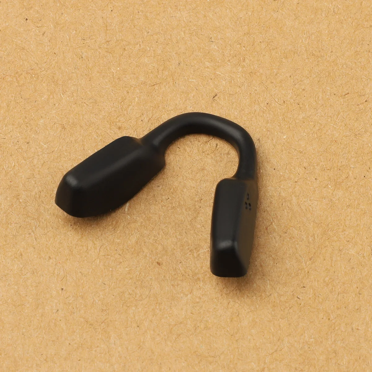 Фото Накладка на носоупор для солнцезащитных очков Oakley Latch Panel OO9404, резиновая, запасная часть №3