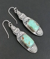 vintage silver carving pattern inlaid green stone dangle earrings for women fashion metal drop earring party engagement jewelry