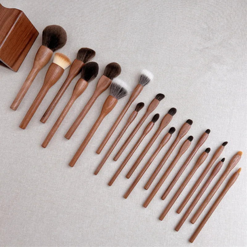 20pcs Chinese Vintage Style Makeup Brushes Set Cosmetic Powder Blush Sculpting Eye Shadow Professional Beauty Make Up Tool