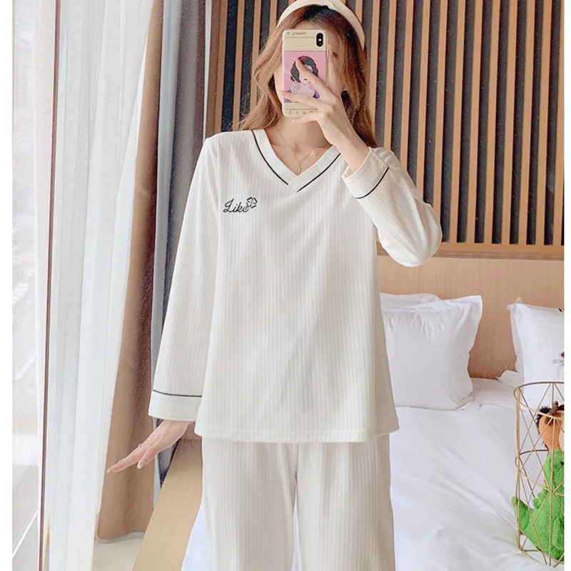 Pyjama Sets of Women 2 Pieces Elegant V-neck New Women's Pajamas Set Embroidered Summer Women's Clothing Free Shipping Pullover