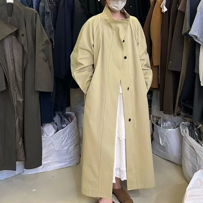 Большой плащ с воротником-стойкой женский однотонный шикарный элегантный