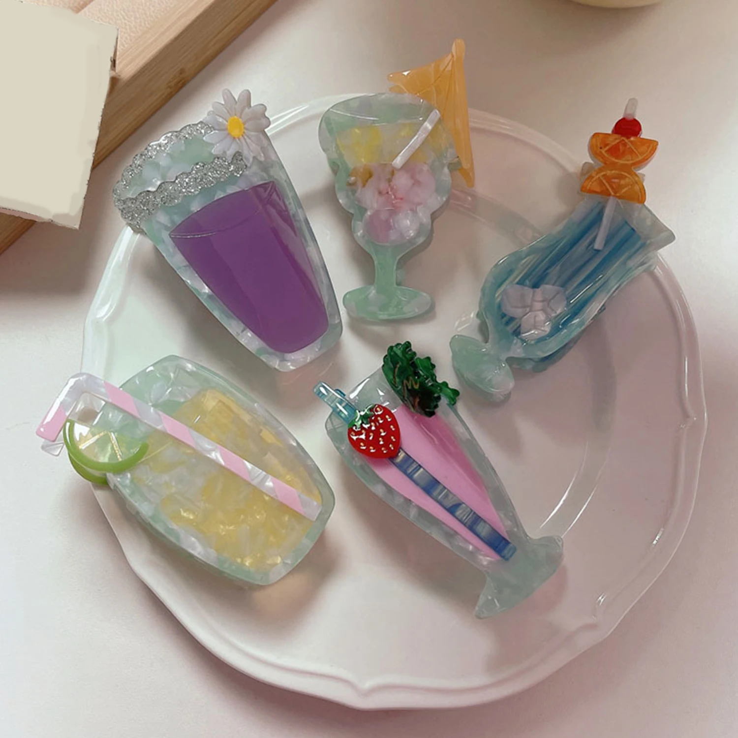 

Unique Design Summer Drink Hair Claw Hair Clip Ponytail Holder Funny Cocktail Glass Wine Cup Crab Clip Hair Accessories