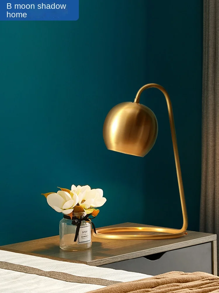 

FQ Post-Modern Romantic Bedroom Light Simple Modern Lamp in the Living Room