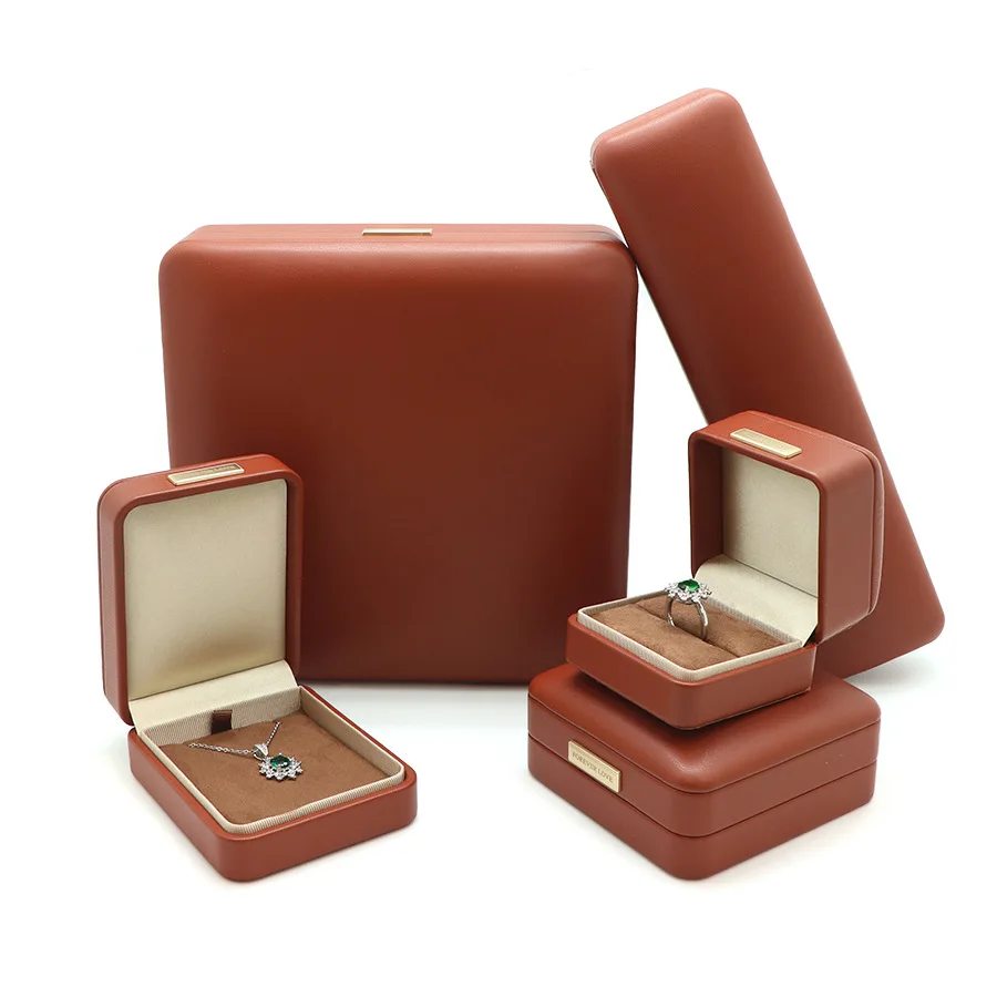 

Роскошная подарочная шкатулка из искусственной кожи для ювелирных изделий, шкатулка для колец, серег, ожерелий, подвесок, браслетов, шкатулка для хранения ювелирных изделий, подарочная коробка