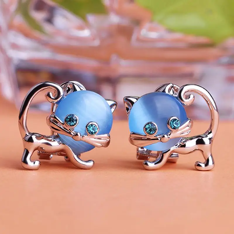 

Blucome New Cute Cat Stud Earrings for Women Girls Gifts Gold Color Opal Animal Oorbellen Party Brinco Women's Earrings