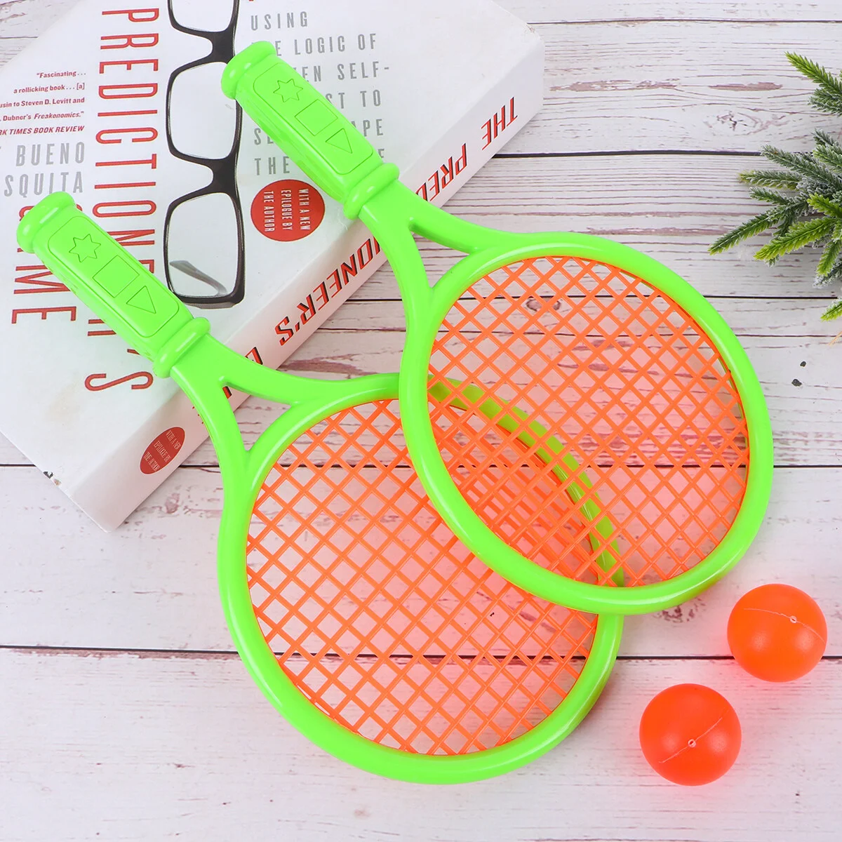 

1 Pair of Children's Tennis Racket Kids Plastic Badminton Rackets Game Props for Kindergarten Primary School (Size S Random