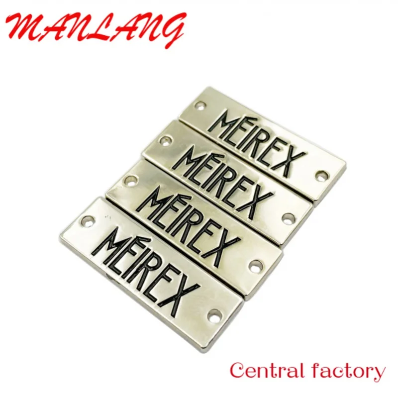 

Custom silver metal plate withe engraved black logo for clothing/hijab/hats