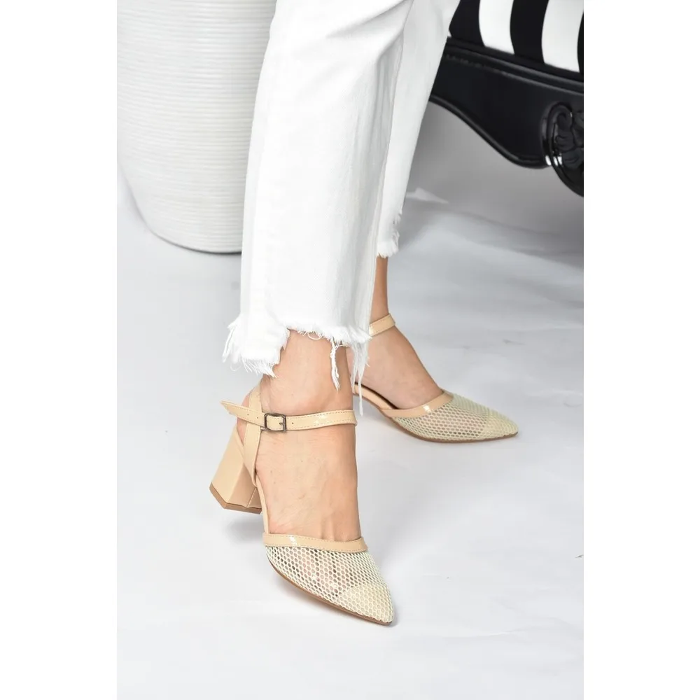 

Dorlie Ten Mesh Heels Women Shoes K820600215