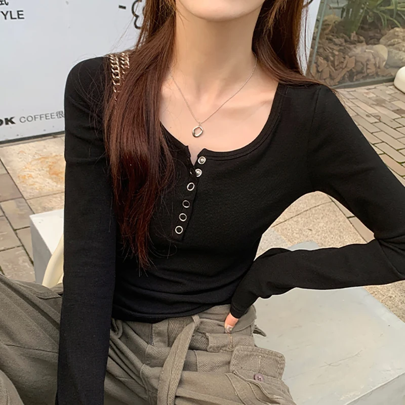 2023 Осенняя Футболка с заклепками на пуговицах женская футболка длинным рукавом