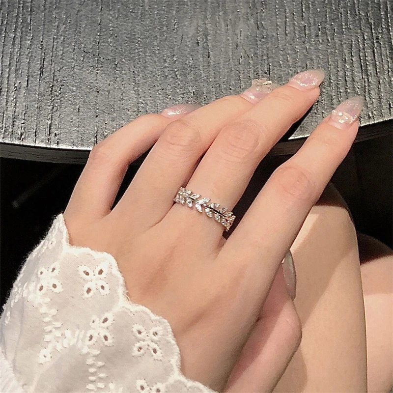 

Женское кольцо в виде листьев из циркония с холодным ветром, классическое праздничное кольцо с шариком, Подарочная бижутерия, Япония и Южна...