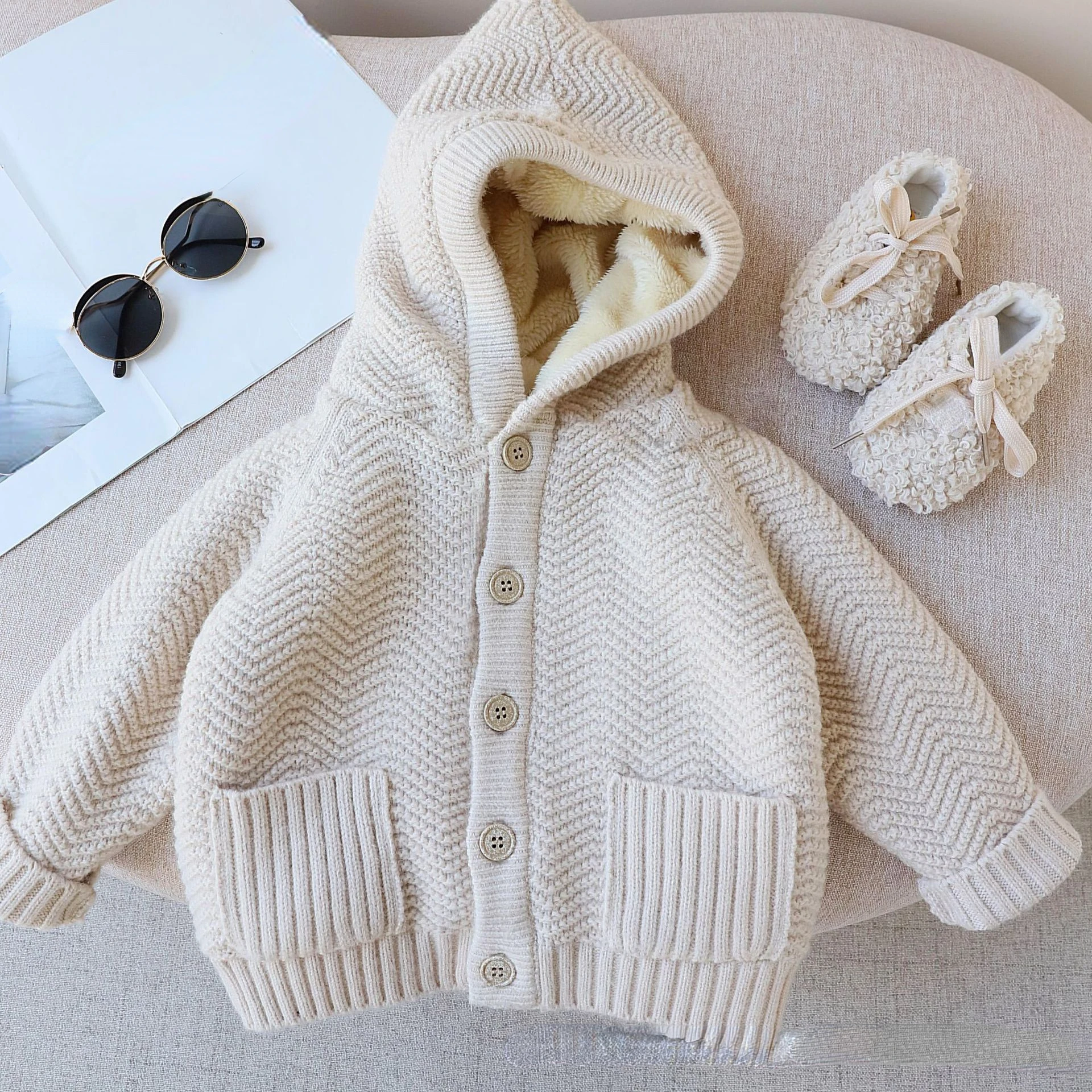 

Autumn Winter Thickened Warm Kids Sweater Coat 2023 New Knitted Solid Boys Girls Sweaters Casual Children Clothing