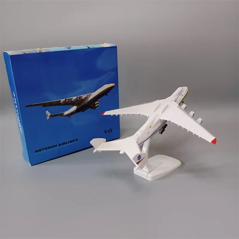 Модель самолета из металлического сплава Советский Союз Airlines AN-102 Больше в мире