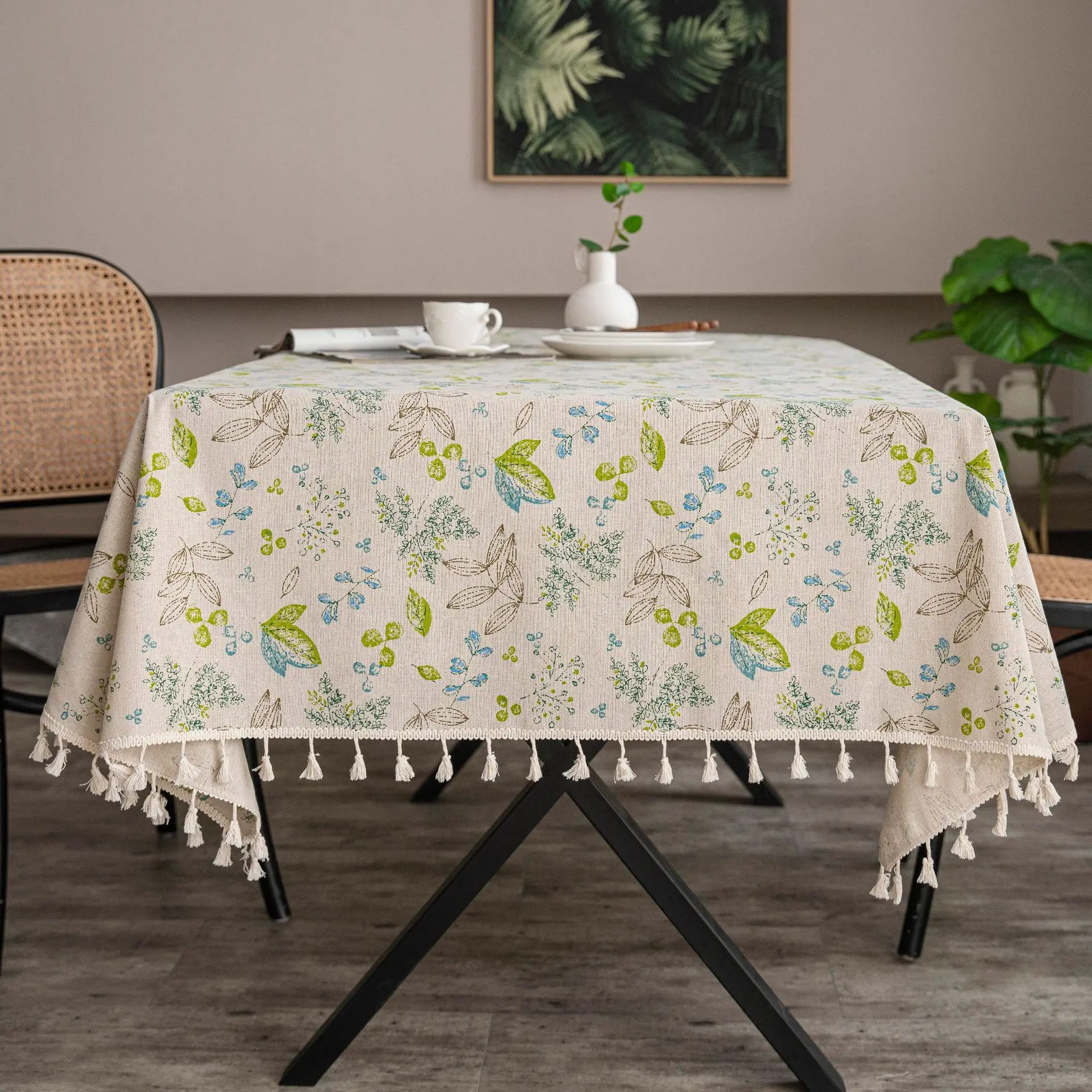 

Vintage Leaf Pattern Cotton Linen Tablecloth Cover with Tassel Design for Dining, Weddings, Birthdays, Parties - Rectangular